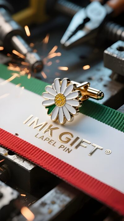 in998-Margherite-sui-gemelli-Fede-nella-patria-e-famiglia-nella-penombra